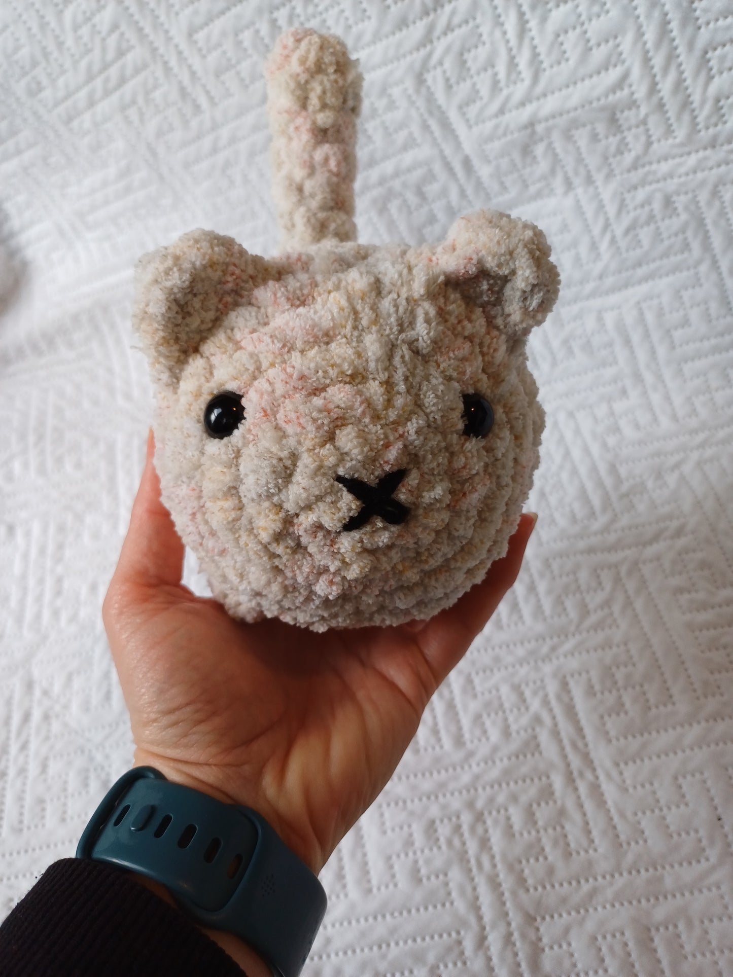 Pale Autumn Coloured Loaf Cat