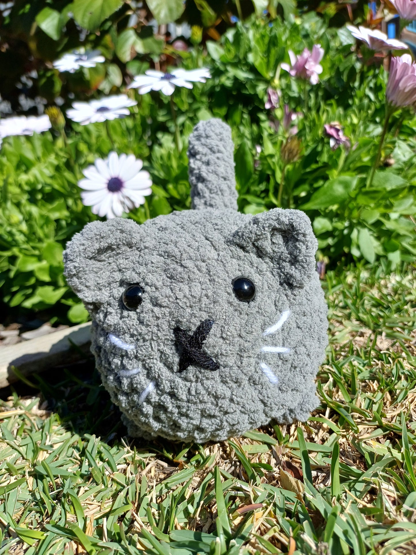Grey Cubby Loaf Cat