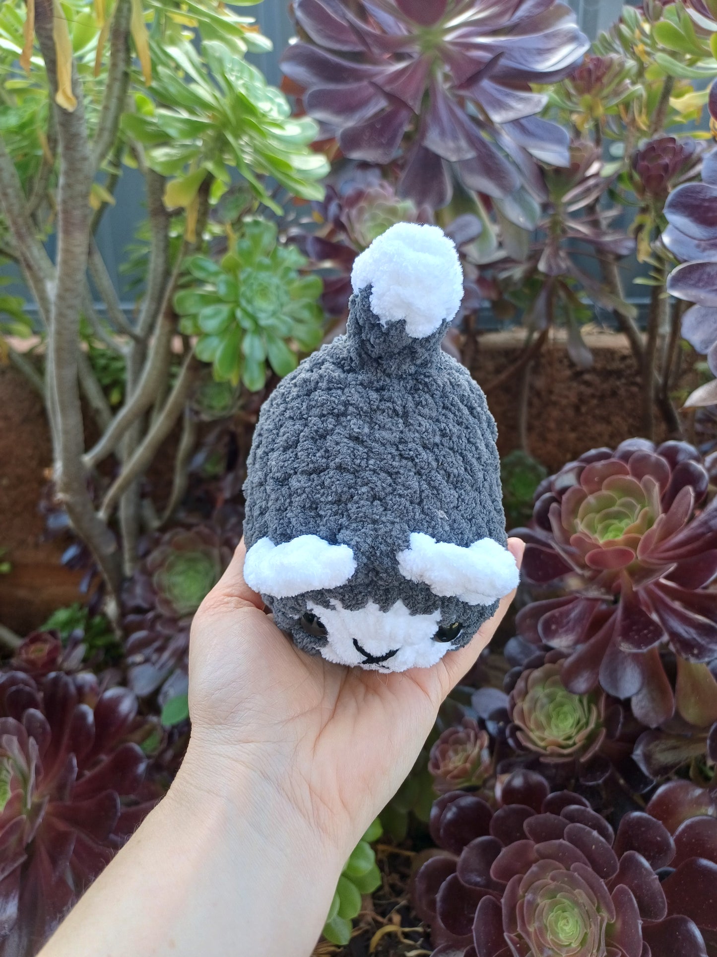 Loaf Cat Crochet Plush Toy Black/White