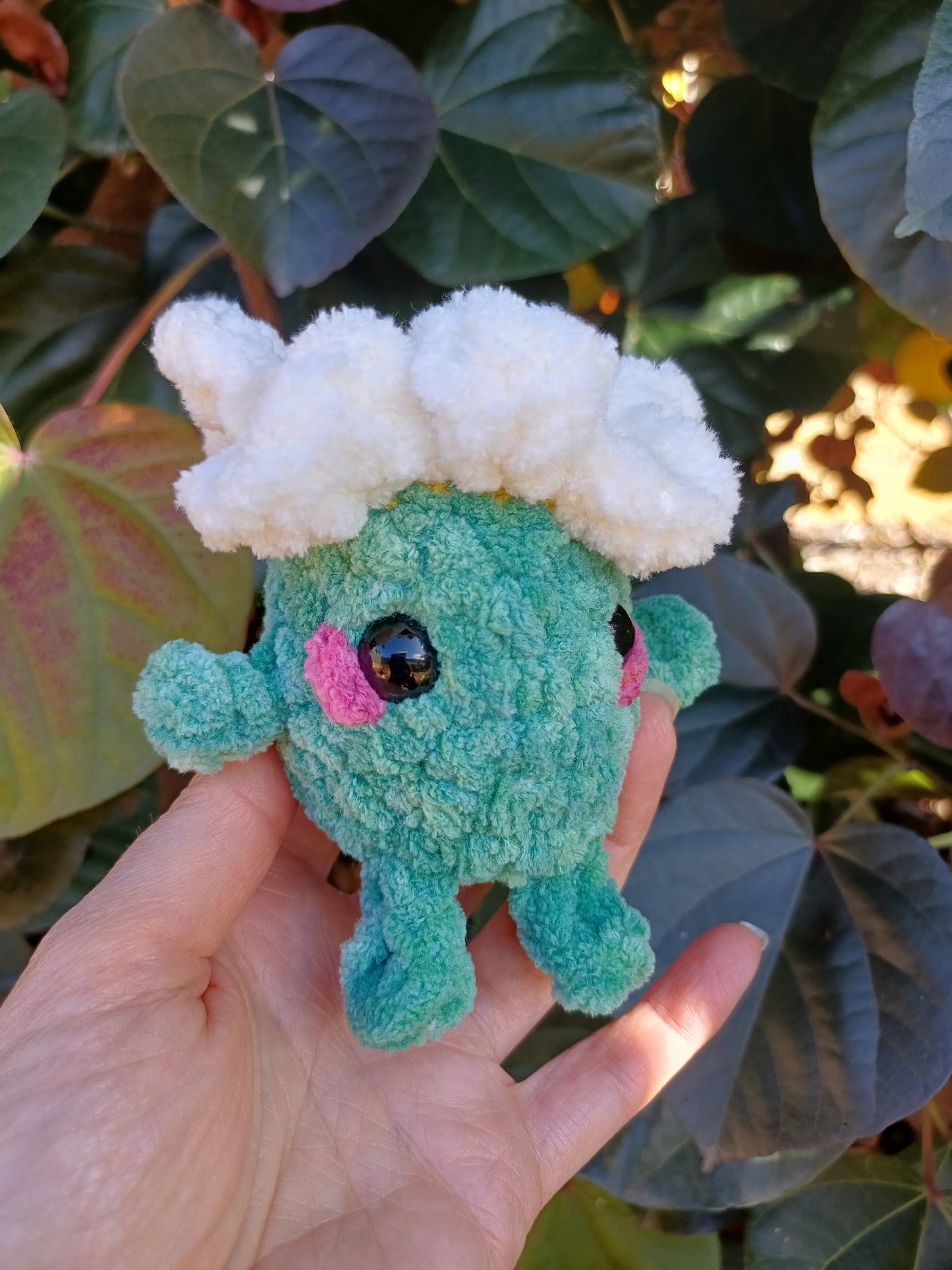 Daisy Buddy White Flower Crochet Plush Toy