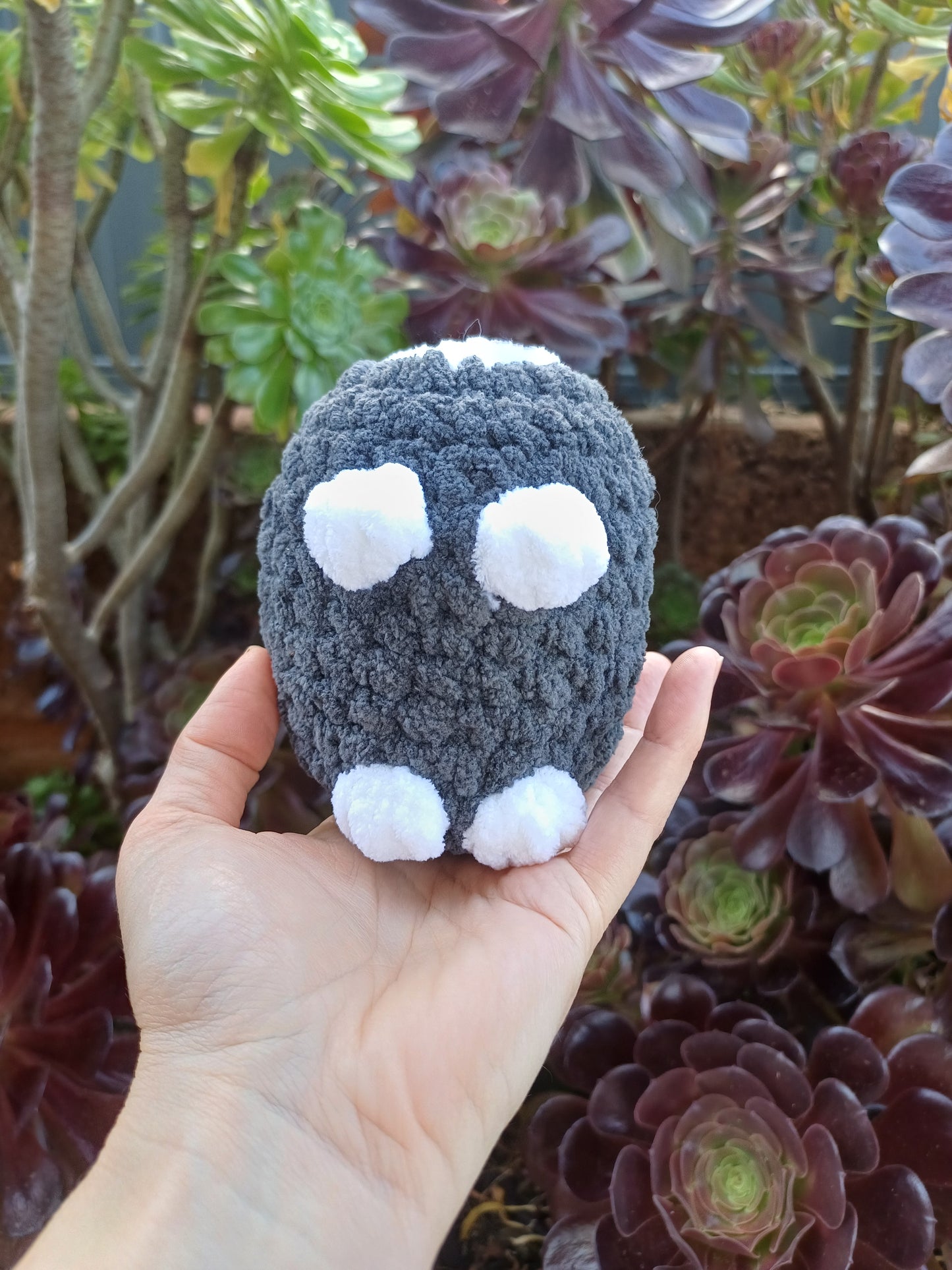 Loaf Cat Crochet Plush Toy Black/White