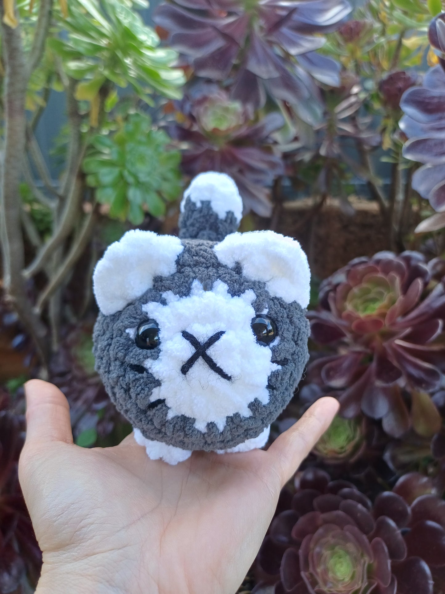 Loaf Cat Crochet Plush Toy Black/White