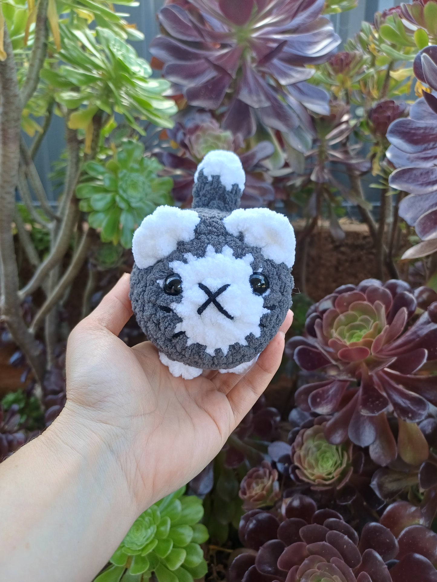 Loaf Cat Crochet Plush Toy Black/White